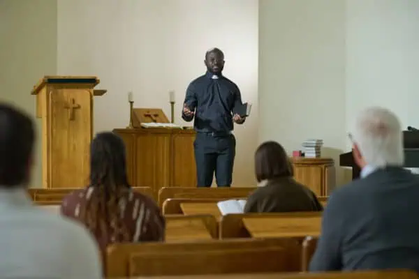 religious leader speaks at funeral service